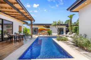 CU15 New Modern Home with Casitas and Private Pool